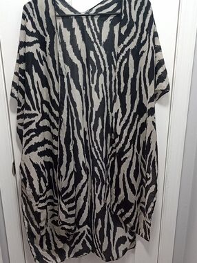 Spring Time Leopard Print Open Front  Duster With Slits On The Side